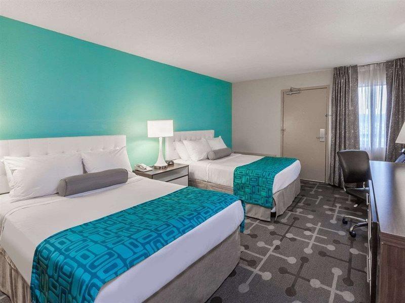 Howard Johnson By Wyndham Romulus Detroit Metro Airport Buitenkant foto