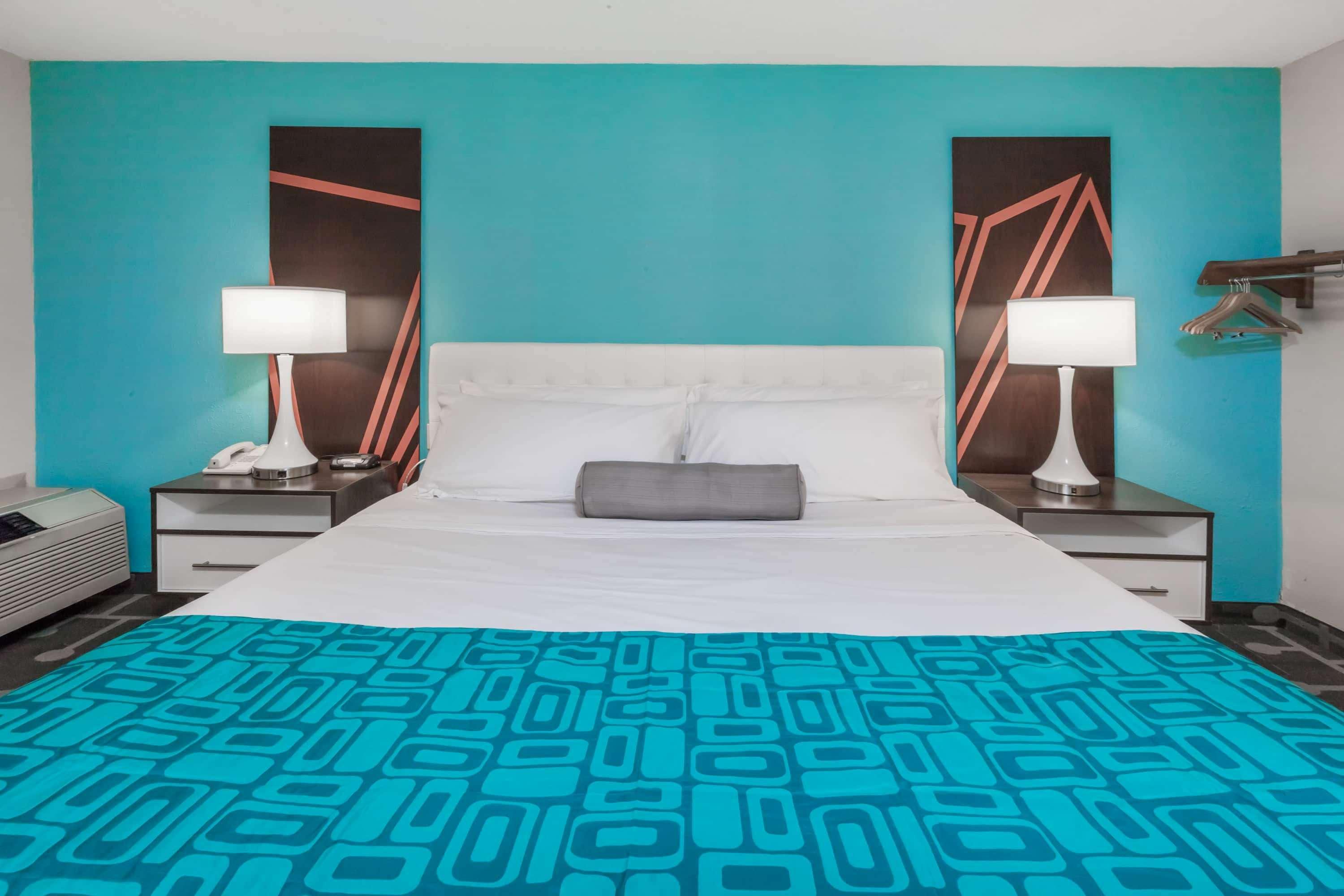 Howard Johnson By Wyndham Romulus Detroit Metro Airport Buitenkant foto